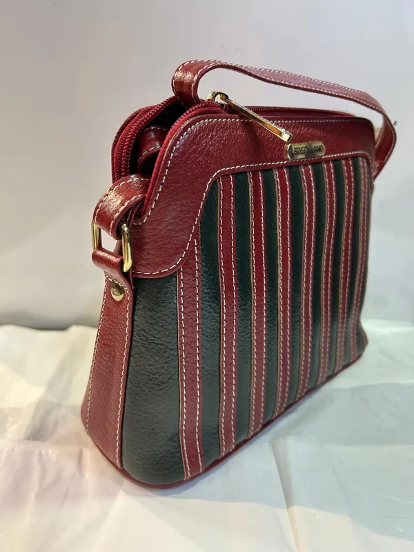 Burgundy_Striped_Crossbody_Bag_for_Women