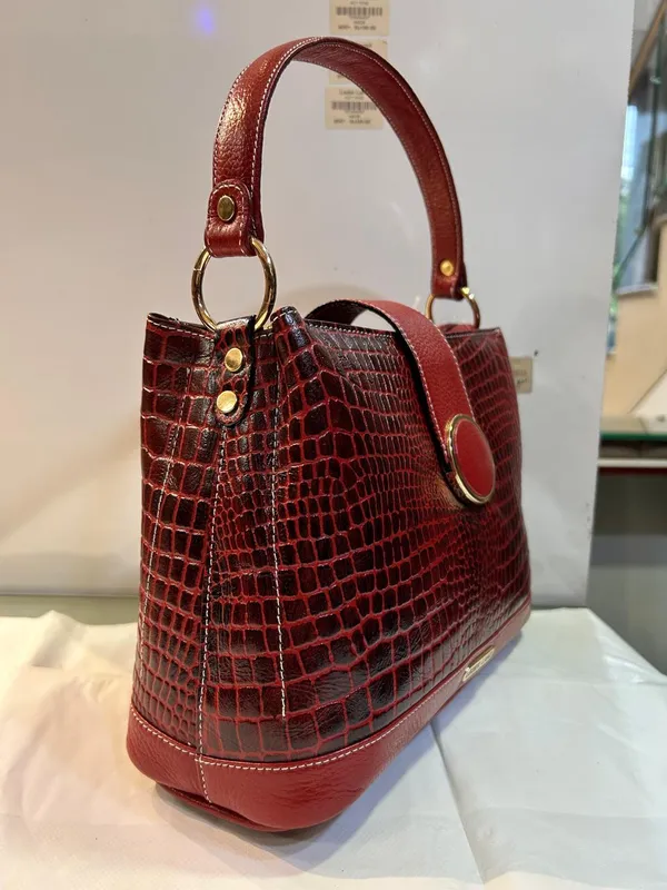 Burgundy_Embossed_Structured_Handbag_For_Women