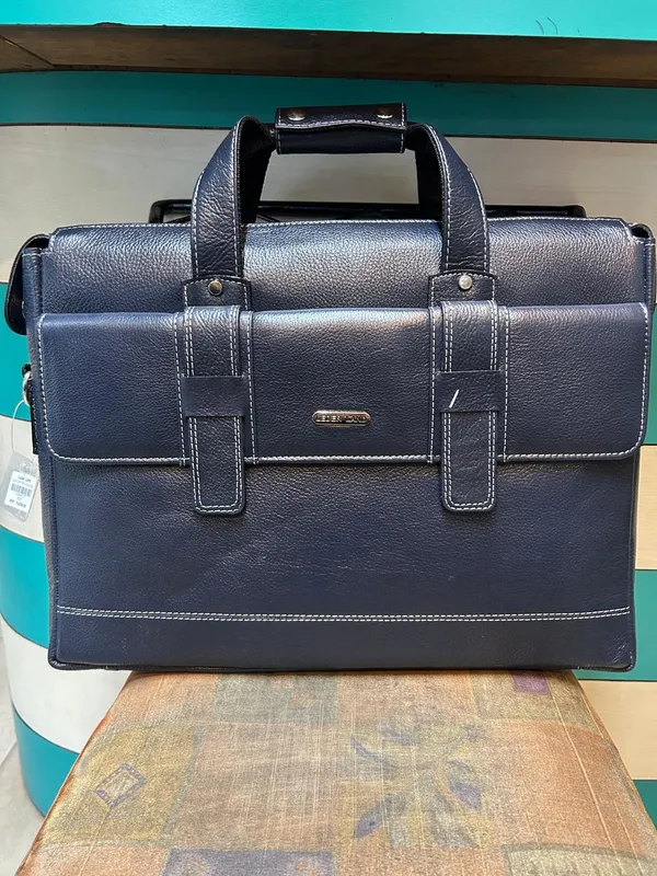 Navy_Leather_Textured_Structured_Briefcase_For_Men