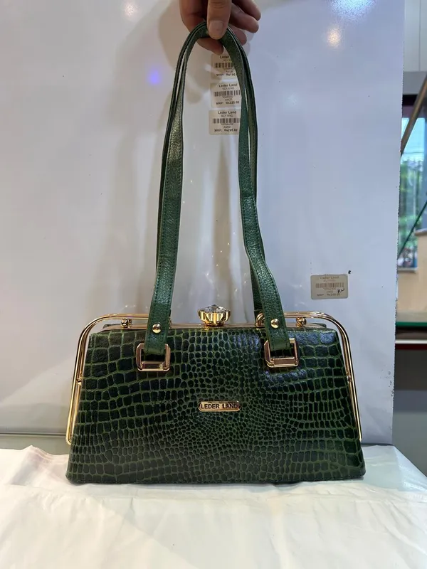 Green_Crocodile_Embossed_Structured_Handbag_for_Women
