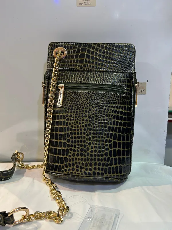 Black_Textured_Leather_Crossbody_Sling_Bag_For_Women