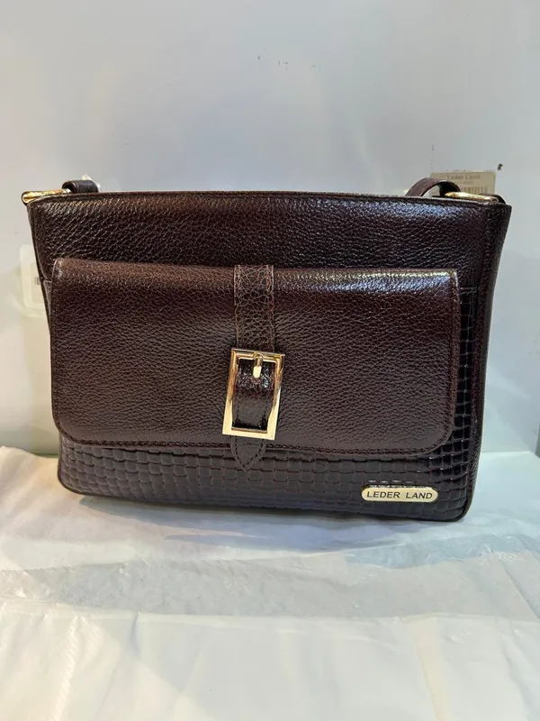 Brown_Leather_Structured_Handbag_for_Women