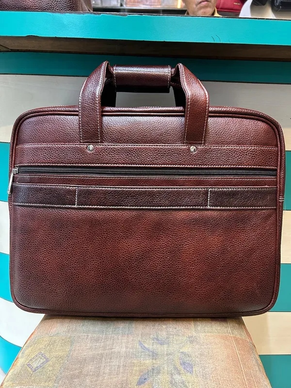 Brown_Leather_Textured_Briefcase_For_Professionals
