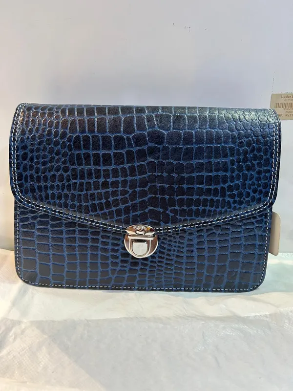 Blue_Genuine_Leather_Clutch_Bag_for_Women