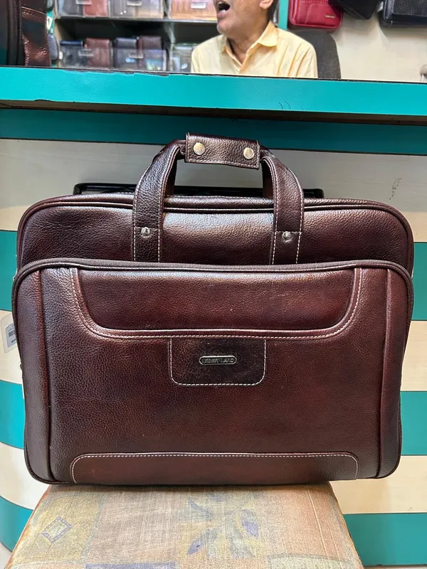 Brown_Leather_Briefcase_For_Men