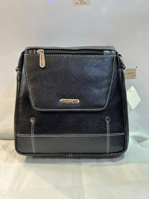 Black_Leather_Crossbody_Sling_Bag_For_Men