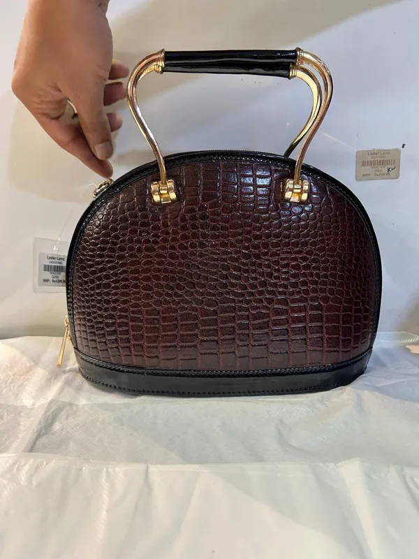 Brown_Textured_Leather_Structured_Handbag_For_Women