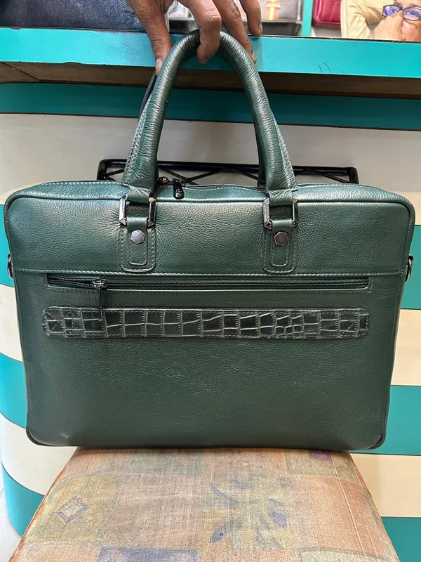 Green_Leather_Textured_Structured_Briefcase_For_Men