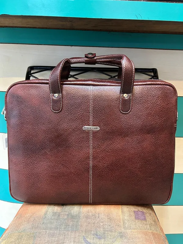 Brown_Leather_Textured_Briefcase_For_Men