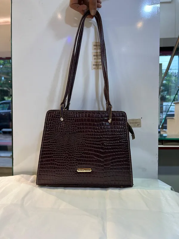 Brown_Croc_Textured_Structured_Tote_Bag_for_Women