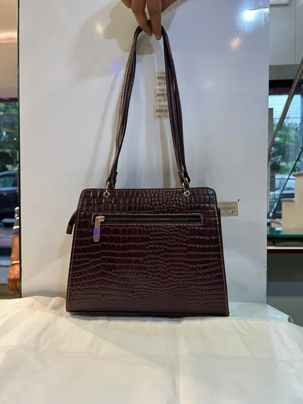 Brown_Genuine_Leather_Croc_Textured_Shoulder_Bag_for_Women