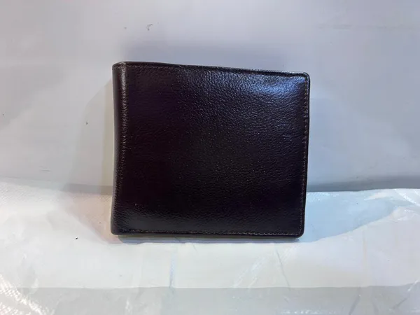 Black_Leather_Bifold_Wallet_For_Men