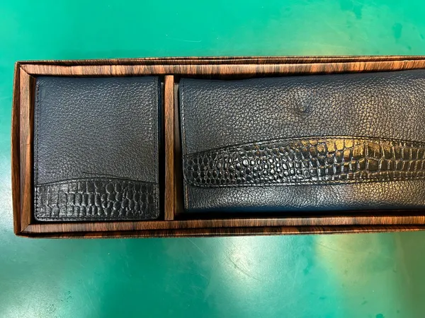Black_Leather_Textured_Wallet_&_Belt_Set_For_Men