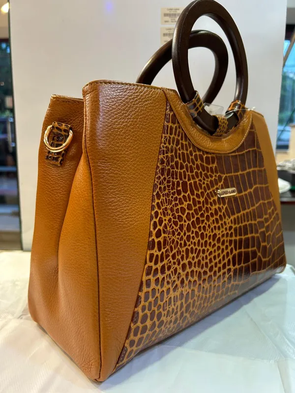 Brown_Textured_Structured_Handbag_for_Women