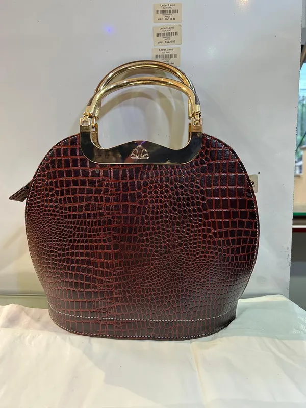 Maroon_Genuine_Leather_Structured_Handbag_For_Women