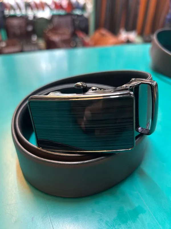 Black_Leather_Automatic_Buckle_Belt_for_Men