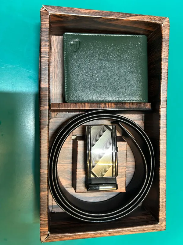 Black_Leather_Belt_And_Wallet_Set_for_Men