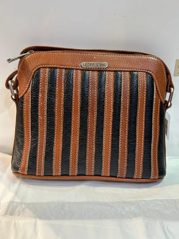Brown_Textured_Leather_Crossbody_Sling_Bag_For_Women