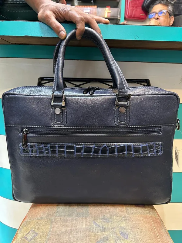 Black_Leather_Look_Crocodile_Textured_Briefcase_for_Men