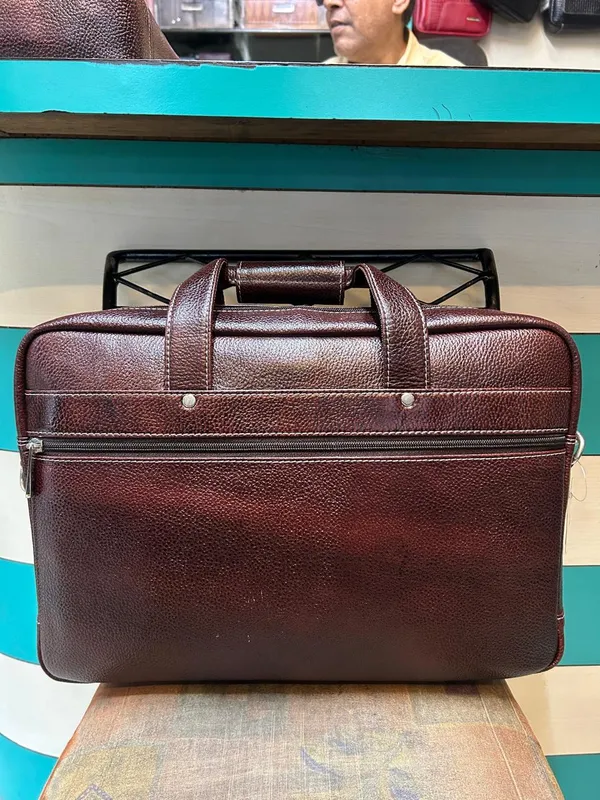 Brown_Leather_Textured_Briefcase_For_Men