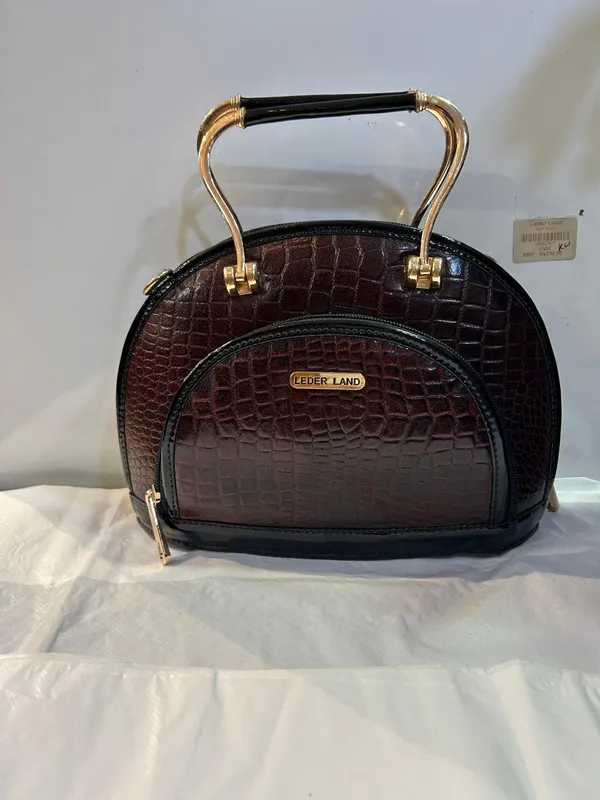 Brown_Textured_Leather_Structured_Handbag_For_Women