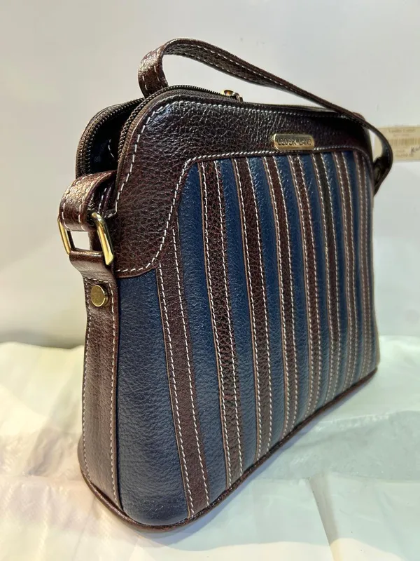 Brown_Synthetic_Leather_Crossbody_Bag_for_Women