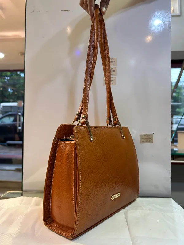 Brown_Textured_Shoulder_Tote_Bag_for_Women