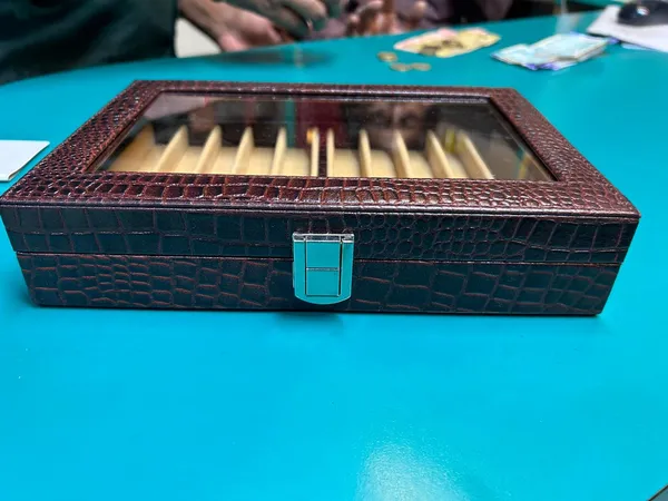 Leather_Crocodile_Pattern_Watch_Storage_Box