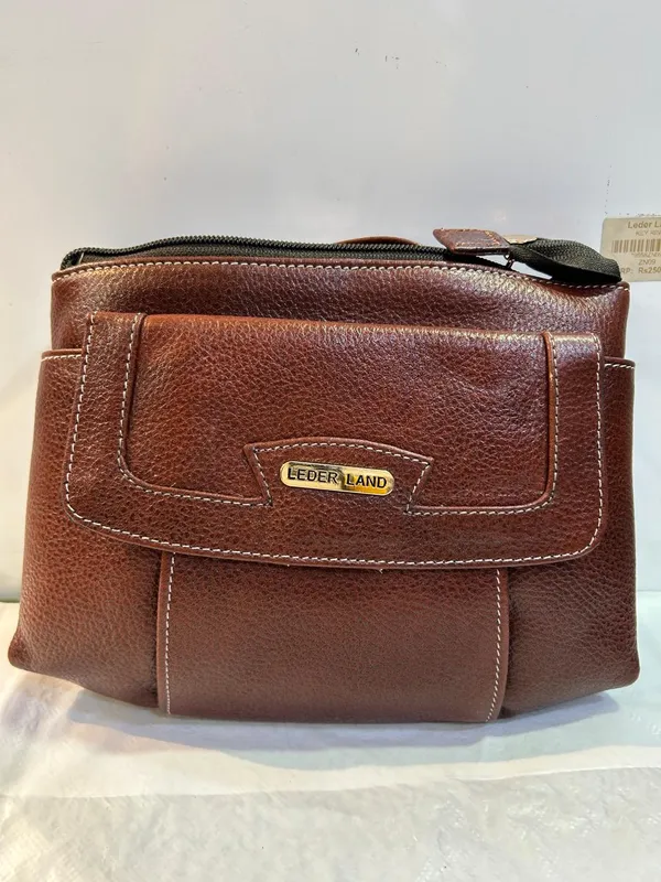 Brown_Leather_Sling_Bag_for_Men