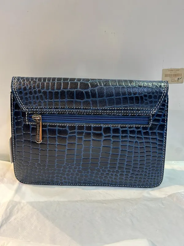 Blue_Genuine_Leather_Clutch_Bag_for_Women
