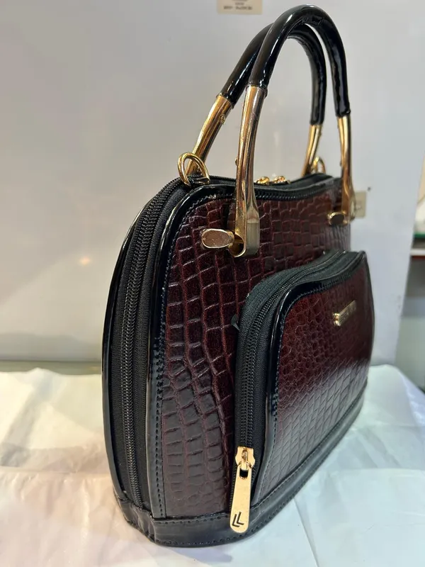 Brown_Leather_Handbag_For_Women