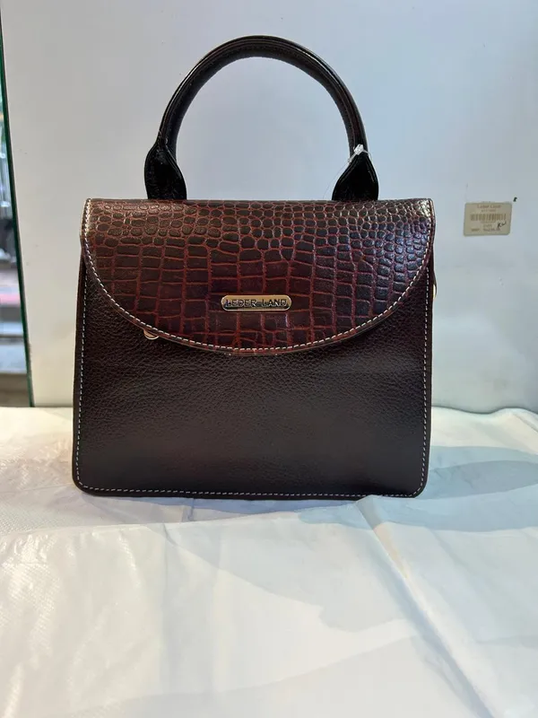 Brown_Leather_Structured_Handbag_For_Women