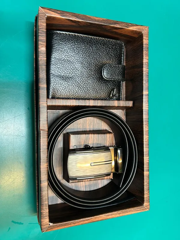 Black_Leather_Wallet_&_Belt_Gift_Set_For_Men