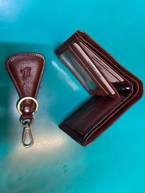 Brown_Leather_Wallet_&_Keychain_Set_For_Men