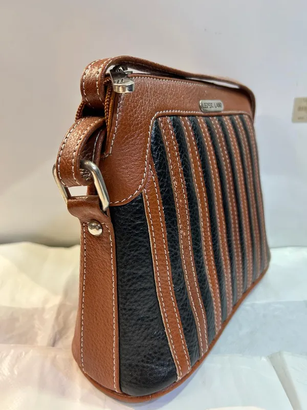Brown_Textured_Leather_Crossbody_Sling_Bag_For_Women