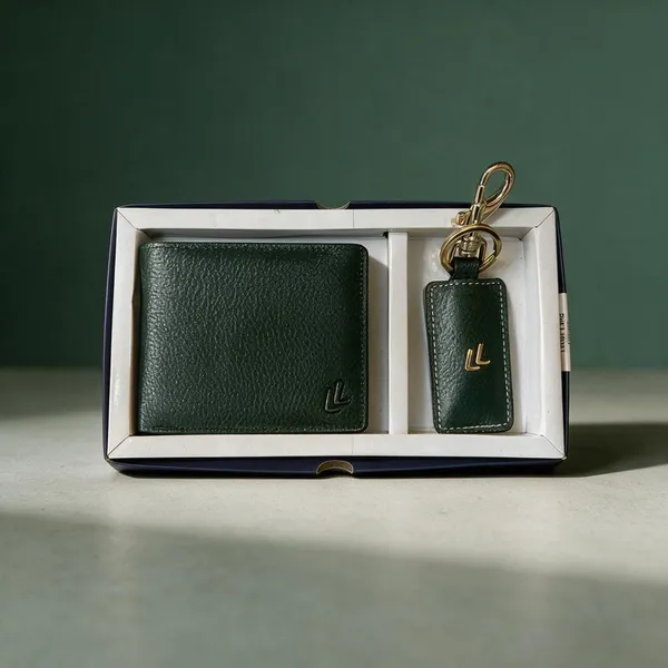Black_Genuine_Leather_Wallet_And_Keychain_Set_for_Men