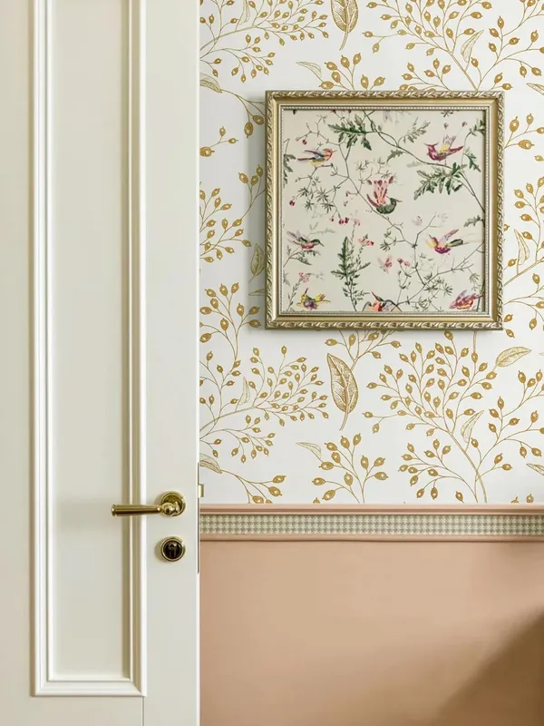 White_Botanical_Floral_Print_Wallpaper