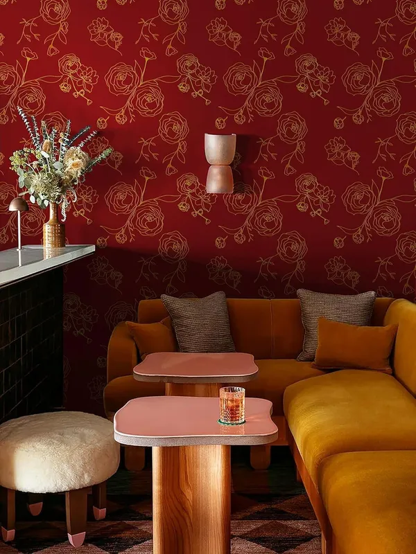 Red_Botanical_Floral_Pattern_Wallpaper