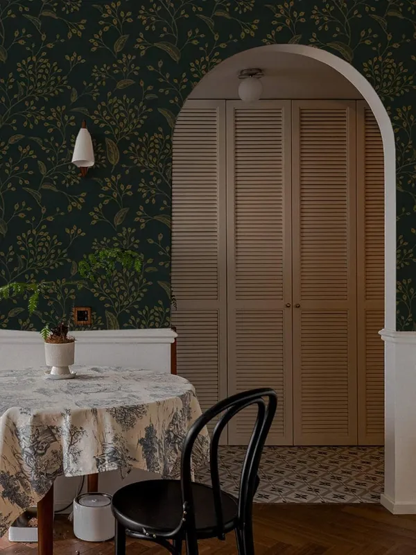 Dark_Green_Botanical_Pattern_Wallpaper