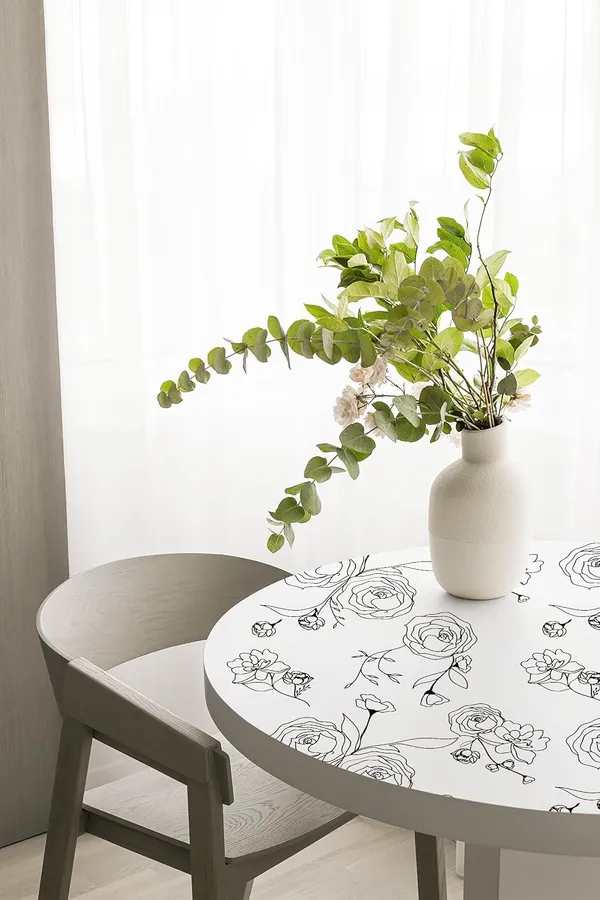 White_Floral_Print__Wallpaper