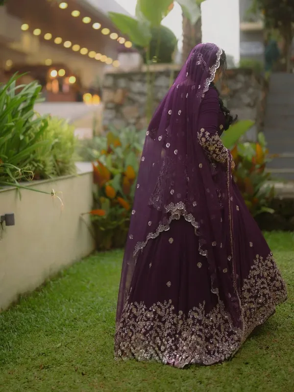 DEKEANSHKA®_Royal_Purple_Designer_Embroidered_Party_Wear_Lehenga_Choli_Set_with_Dupatta
