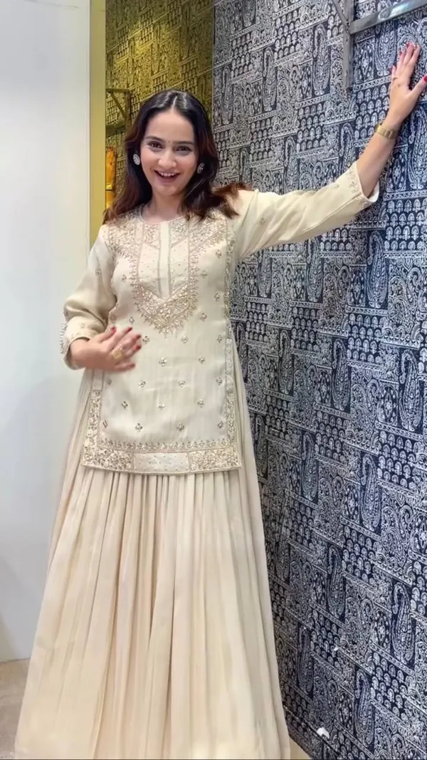 DEKEANSHKA®_Women’s_Designer_Party_Wear_Chinon_Silk_Embroidered_Lehenga_Set_with_Dupatta