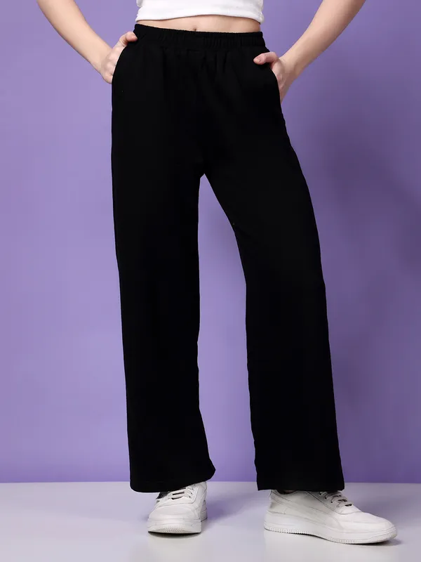 Black_Trouser_And_Wide_Leg_Pants_Set_For_Women