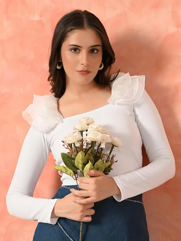 Fabway_Women_Ruffle_Collar_Stretchable_Top_Stylish_Western_Top_Trendy_Going_Out_Top_Regular_Fit_S_Xxl