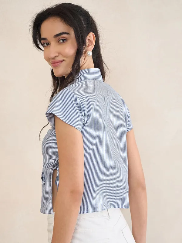 Women_Striped_Cotton_Crop_Shirt_With_Applique_Tie_Up_Detail_Floral_Embellishments_Flutter_Sleeves_Shirt_Collar