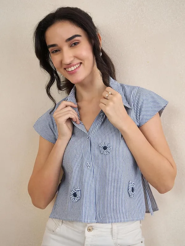 Women_Striped_Cotton_Crop_Shirt_With_Applique_Tie_Up_Detail_Floral_Embellishments_Flutter_Sleeves_Shirt_Collar