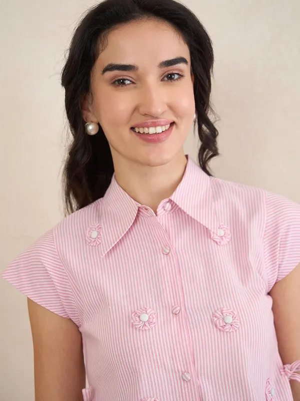 Women_Striped_Cotton_Crop_Shirt_With_Applique_Tie_Up_Detail_Floral_Embellishments_Flutter_Sleeves_Shirt_Collar