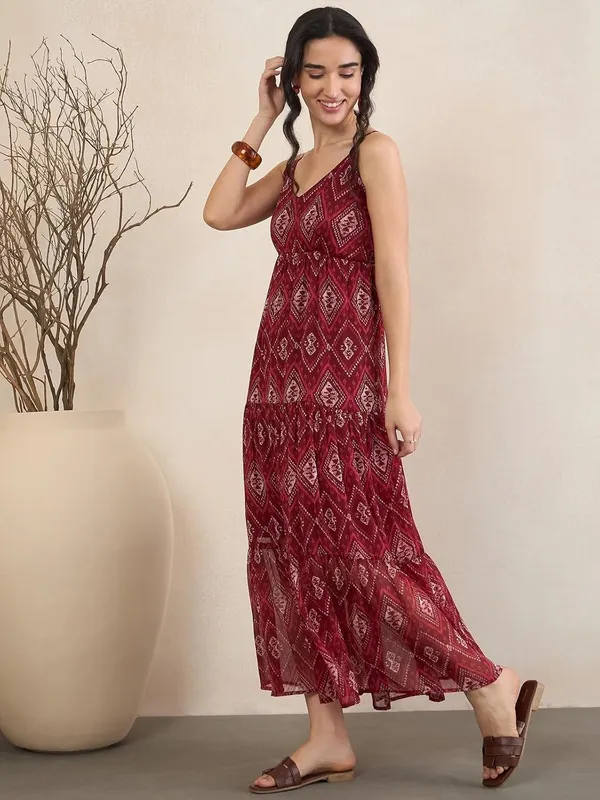 Women_S_Printed_Chiffon_Maxi_Dress_V_Neck_Spaghetti_Strap_Tiered_Flowy_Silhouette_Boho_Style