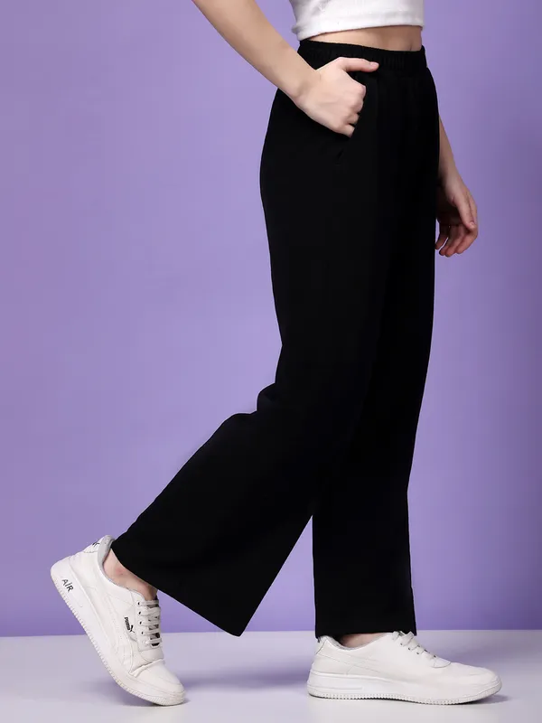 Black_Trouser_And_Wide_Leg_Pants_Set_For_Women