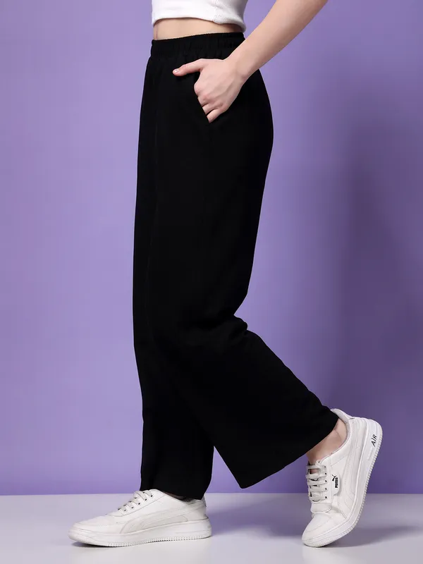 Black_Trouser_And_Wide_Leg_Pants_Set_For_Women